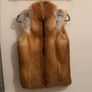 Fox fur vest size xs